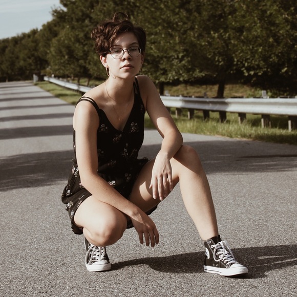 Meet your Posher, Isabel - Picture 2 of 3